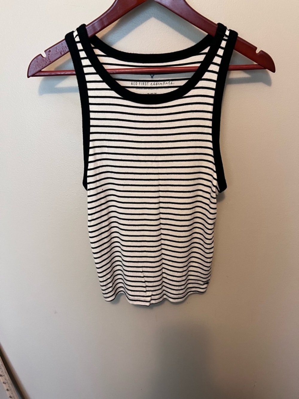 American Eagle AEO black & White Striped Ribbed Tank Top size M